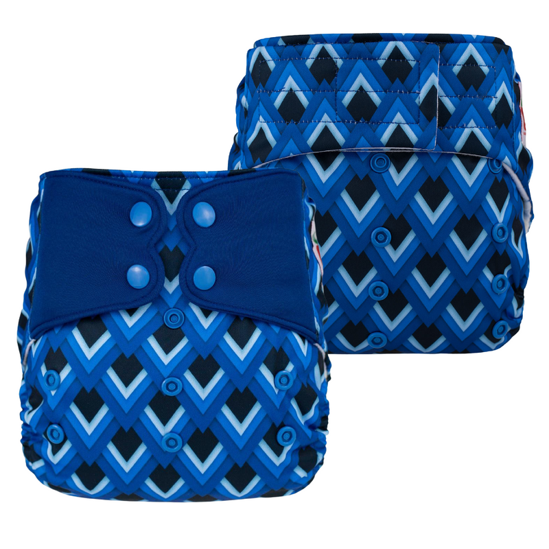 ELF ∣ Pocket Diaper ∣ One Size ∣ Black & Blue